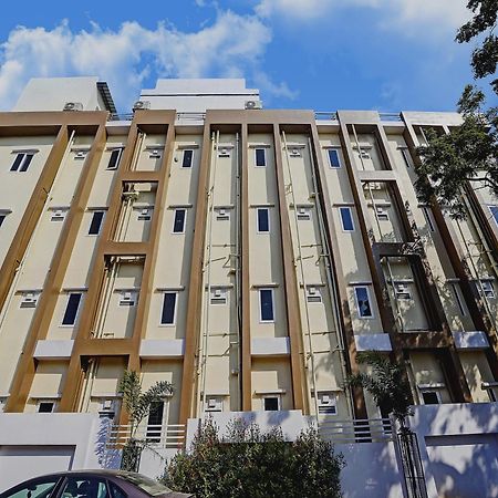 Capital O De Alphabet Kakinada Hotel Екстериор снимка