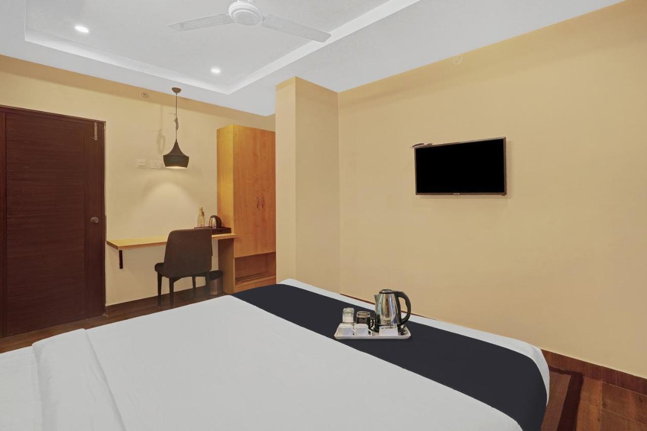 Capital O De Alphabet Kakinada Hotel Екстериор снимка