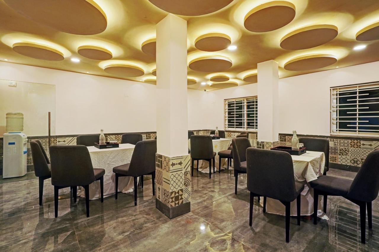 Capital O De Alphabet Kakinada Hotel Екстериор снимка