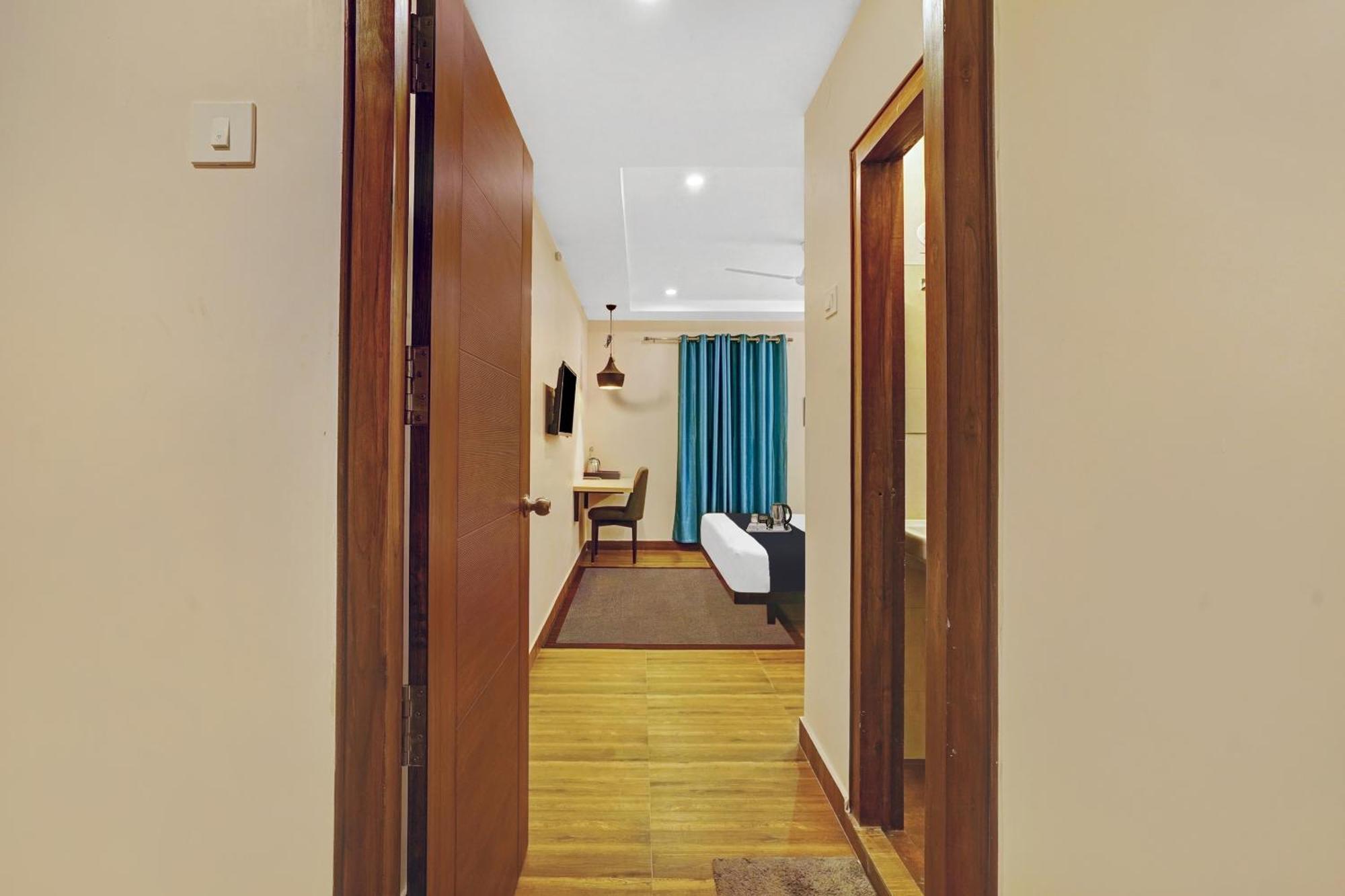 Capital O De Alphabet Kakinada Hotel Екстериор снимка